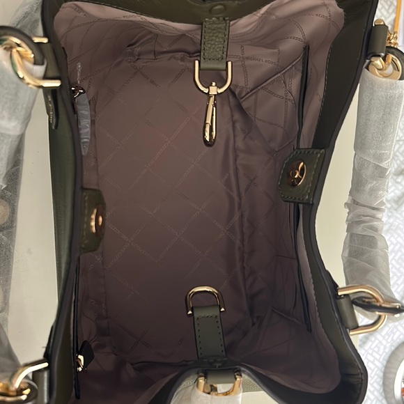 Michael Kors Brooklyn large olive leather grab bag - Picture 6 of 14
